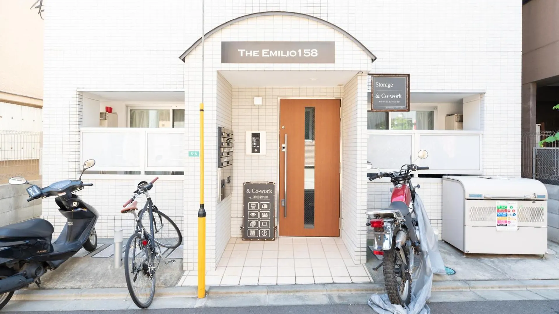 The Emilio 102 Shinjuku House Apartment Tokyo