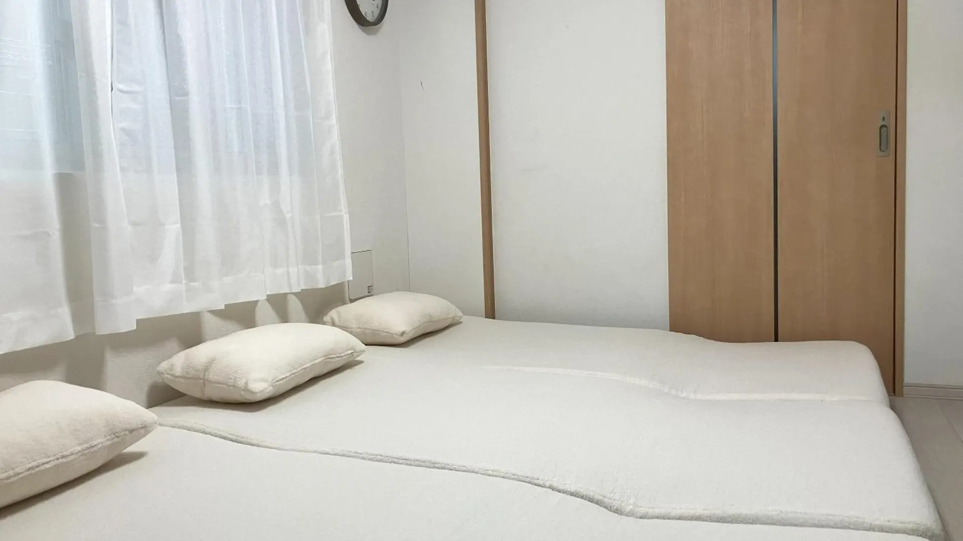 The Emilio 102 Shinjuku House Apartment Tokyo 0*,  Japan